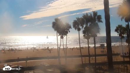 Venice Beach Live Surf Cam - Sep 5, 2026, 4:35pm PDT