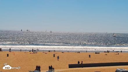 Venice Beach Live Surf Cam - Apr 11, 2026, 3:05pm PDT