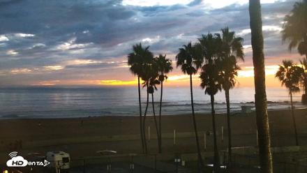 Venice Beach Live Surf Cam - Sep 6, 2026, 7:44pm PDT