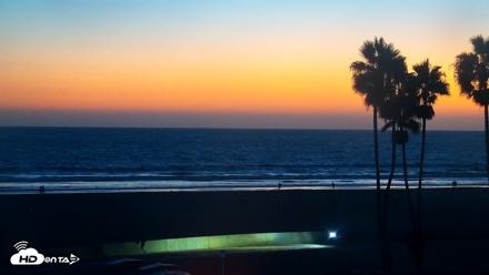 Venice Beach Live Surf Cam - Sep 18, 2026, 7:28pm PDT