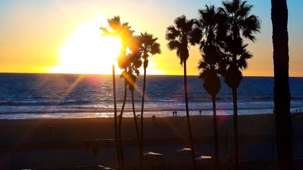 Venice Beach Live Surf Cam - Oct 15, 2025, 6:10pm PDT