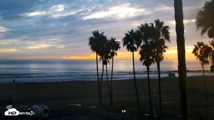 Venice Beach Live Surf Cam - Sep 6, 2026, 7:36pm PDT