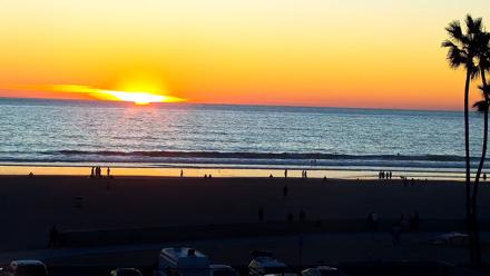 Venice Beach Live Surf Cam - Nov 25, 2025, 4:47pm PST