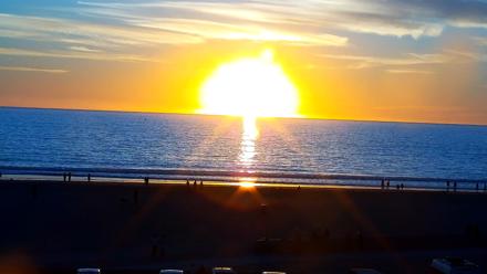 Venice Beach Live Surf Cam - Dec 15, 2025, 4:40pm PST