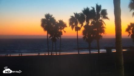 Venice Beach Live Surf Cam - Aug 31, 2026, 7:57pm PDT