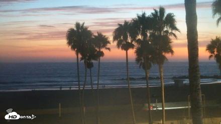 Venice Beach Live Surf Cam - Aug 20, 2026, 8:13pm PDT