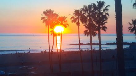 Venice Beach Live Surf Cam - Feb 28, 2026, 5:45pm PST