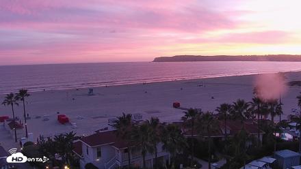 Hotel Del Coronado North Roaming Live Cam - Apr 20, 2026, 7:29pm PDT