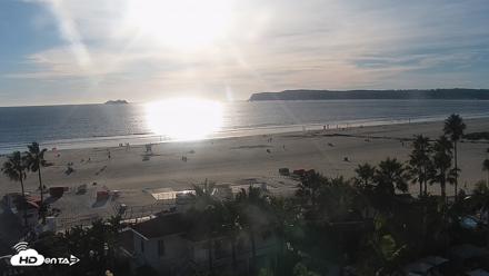 Hotel Del Coronado North Roaming Live Cam - Oct 25, 2026, 4:53pm PDT