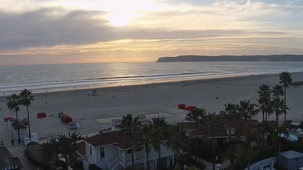 Hotel Del Coronado North Roaming Live Cam - Feb 6, 2026, 4:43pm PST