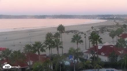 Hotel Del Coronado North Roaming Live Cam - Oct 3, 2026, 6:43am PDT