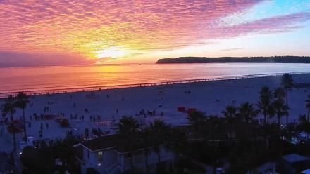 Hotel Del Coronado North Roaming Live Cam - Dec 29, 2025, 5:01pm PST