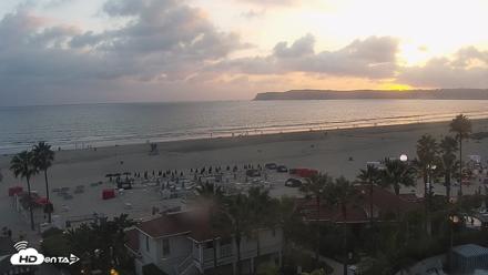 Hotel Del Coronado North Roaming Live Cam - Sep 16, 2026, 6:43pm PDT