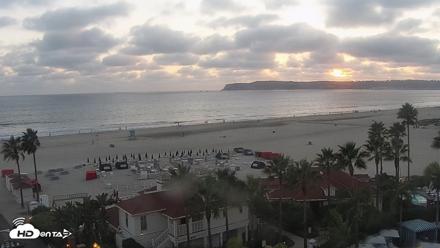 Hotel Del Coronado North Roaming Live Cam - Sep 22, 2026, 6:42pm PDT
