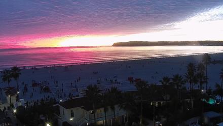Hotel Del Coronado North Roaming Live Cam - Dec 29, 2025, 5:11pm PST