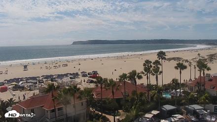 Hotel Del Coronado North Roaming Live Cam - Aug 15, 2026, 2:56pm PDT