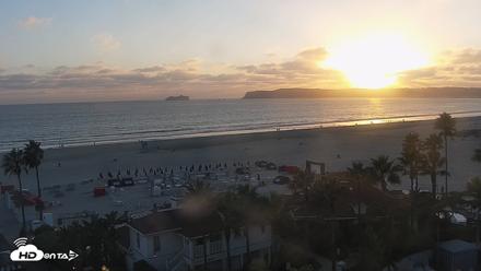 Hotel Del Coronado North Roaming Live Cam - Sep 18, 2026, 6:35pm PDT