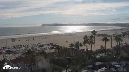 Hotel Del Coronado North Roaming Live Cam - Aug 15, 2026, 5:21pm PDT