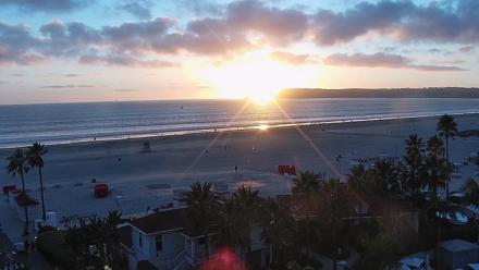 Hotel Del Coronado North Roaming Live Cam - Oct 22, 2025, 6:00pm PDT