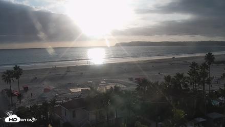 Hotel Del Coronado North Roaming Live Cam - Oct 28, 2026, 5:21pm PDT