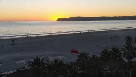 Hotel Del Coronado North Roaming Live Cam - Oct 29, 2025, 6:03pm PDT