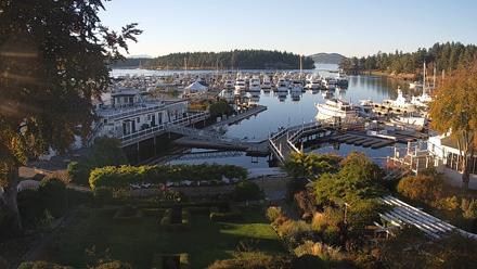 Roche Harbor Marina Live Webcam - Oct 15, 2025, 5:30pm PDT