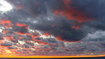 Sunset Bay Lake Erie New York Live Webcam - Nov 6, 2025, 5:08pm EST