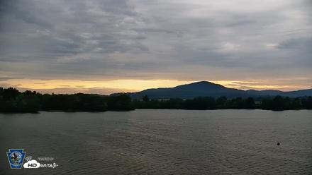 Pennsylvania Snow Geese Live Webcam - Jun 18, 2026, 6:28am EDT
