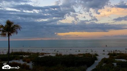 Sanibel Island Florida Live Beach Webcam - Apr 19, 2026, 7:00am EDT
