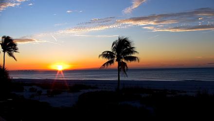 Sanibel Island Florida Live Beach Webcam - Dec 30, 2025, 7:19am EST
