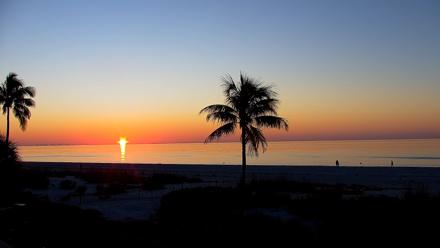 Sanibel Island Florida Live Beach Webcam - Dec 29, 2025, 7:18am EST