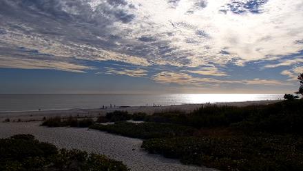 Sanibel Island Florida Live Beach Webcam - Dec 30, 2025, 3:35pm EST
