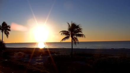 Sanibel Island Florida Live Beach Webcam - Jan 1, 2026, 7:38am EST