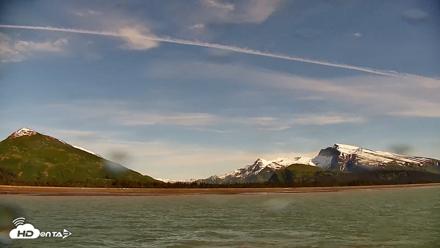 Cook Inlet Alaska Bear Viewing Live Cam - Jun 16, 2026, 10:17am AKDT