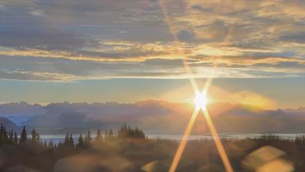 Inspiration Ridge - Homer Alaska Live Webcam - Jan 18, 2026, 12:21pm AKST