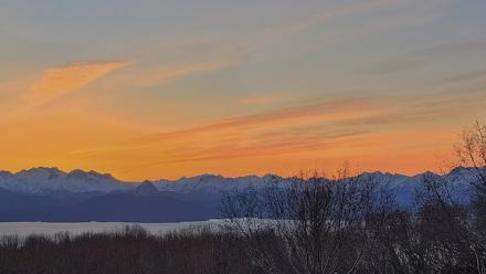 Inspiration Ridge - Homer Alaska Live Webcam - Dec 25, 2025, 10:09am AKST