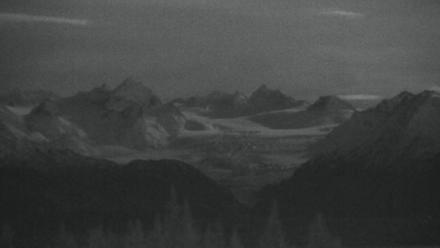 Inspiration Ridge - Homer Alaska Live Webcam - Oct 31, 2025, 7:36pm AKDT