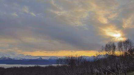 Inspiration Ridge - Homer Alaska Live Webcam - Dec 5, 2025, 12:15pm AKST