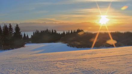 Inspiration Ridge - Homer Alaska Live Webcam - Jan 19, 2026, 10:20am AKST