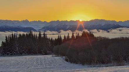 Inspiration Ridge - Homer Alaska Live Webcam - Nov 9, 2025, 9:12am AKST