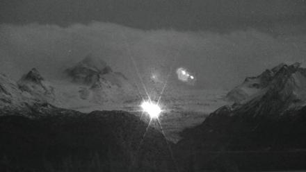 Inspiration Ridge - Homer Alaska Live Webcam - Dec 2, 2025, 10:37pm AKST