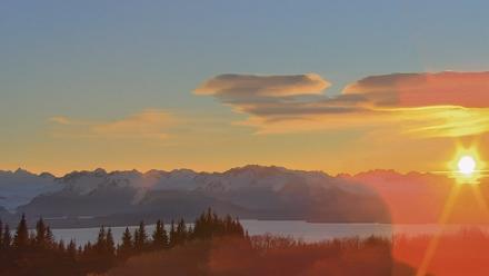 Inspiration Ridge - Homer Alaska Live Webcam - Jan 2, 2026, 3:01pm AKST