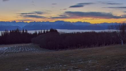 Inspiration Ridge - Homer Alaska Live Webcam - Dec 10, 2025, 9:04am AKST