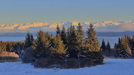 Inspiration Ridge - Homer Alaska Live Webcam - Nov 8, 2025, 3:57pm AKST