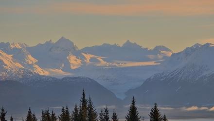 Inspiration Ridge - Homer Alaska Live Webcam - Dec 1, 2025, 12:05pm AKST