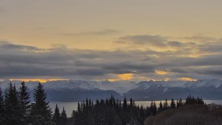 Inspiration Ridge - Homer Alaska Live Webcam - Nov 18, 2025, 8:58am AKST