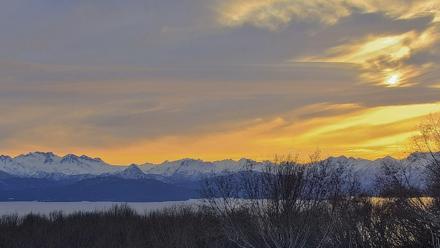 Inspiration Ridge - Homer Alaska Live Webcam - Jan 1, 2026, 12:20pm AKST