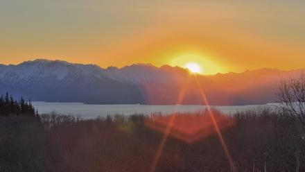 Inspiration Ridge - Homer Alaska Live Webcam - Dec 15, 2025, 10:22am AKST