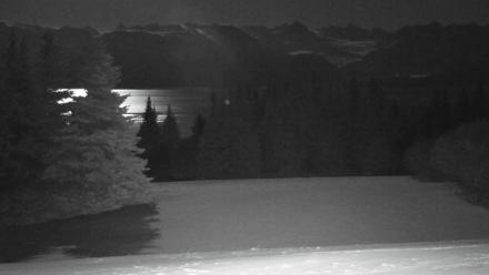 Inspiration Ridge - Homer Alaska Live Webcam - Jan 8, 2026, 12:35am AKST