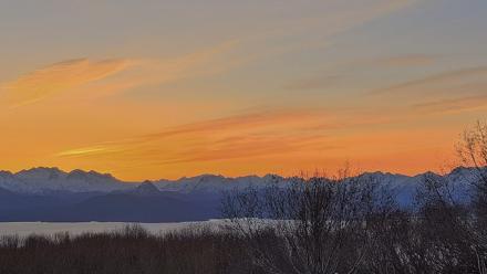 Inspiration Ridge - Homer Alaska Live Webcam - Dec 25, 2025, 10:12am AKST